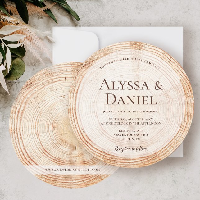 Convite Casamento Russo Da Madeira Do Boho Da Montanha (Round circle rustic wood wedding invitation. Mountain forest wedding nature inspired.)
