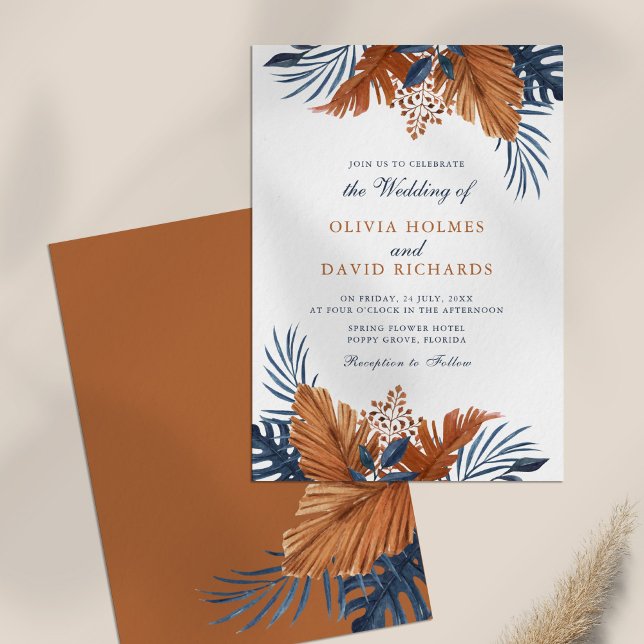 Convite Casamento Rustic Brown e Midnight Blue Sai (Rustic Brown and Midnight Blue Leaves Wedding Invitation on a table.)