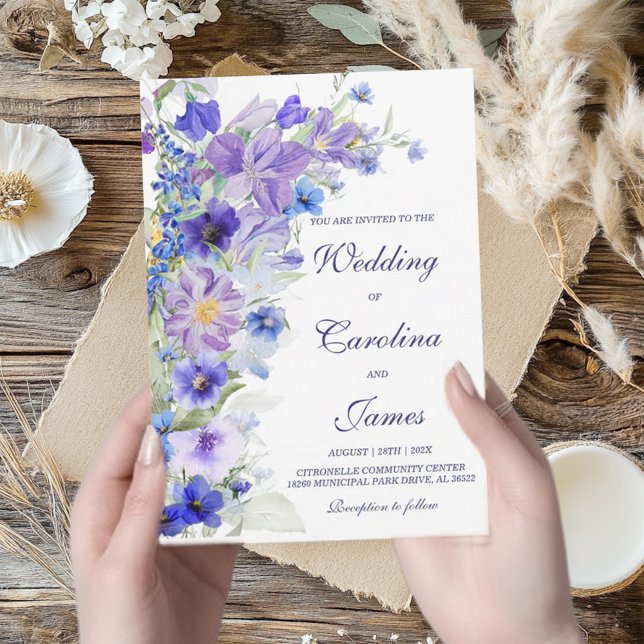 Convite Casamento Rústico com Flores Silvestres Roxas e Az (Criador carregado)