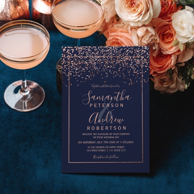 Convite Casamento tipografia azul naval confete dourado ro (Elegant Luxe Rose gold confetti navy blue wedding Invitation)