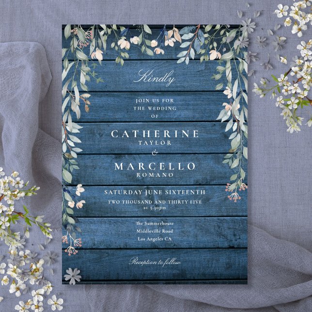 Convite Cascata Floral Verde Rústico Azul Casamento de Mad (Greenery Floral Cascade Rustic Blue Wood Wedding Invitation)
