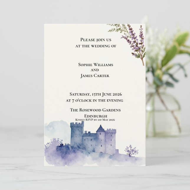 Convite Castelo Escocês Lavanda Aquarela Casamento (Em pé/Frente)