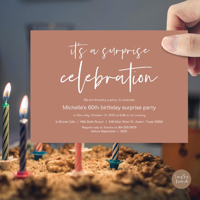 Convite Celebração de Festas de aniversário Surpresa (Surprise Birthday Party Celebration Invitation Card, PDF, in Terracotta Earthy Brown)