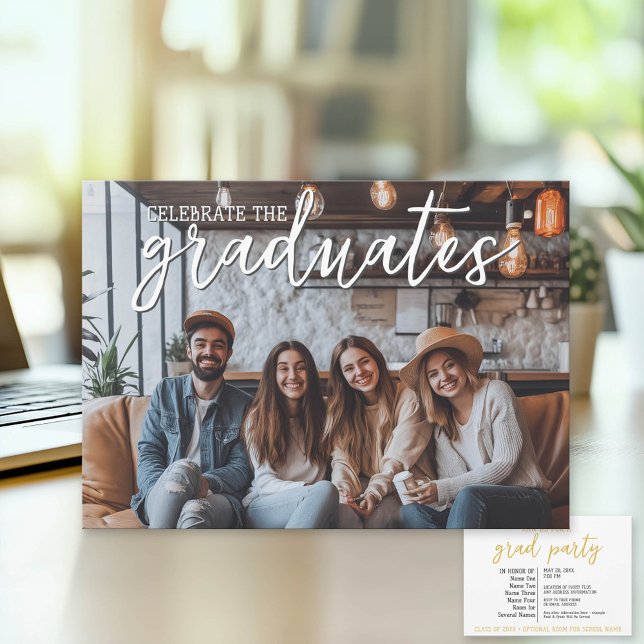 Convite Celebração de Graduação em Grupo 1 Nomes Múltiplos (Group Graduation Party Invitation with Photo)