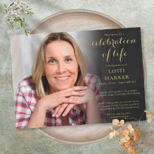 Convite Celebração de Vida Funeral Foto Dourada Elegante