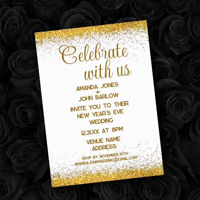 Convite Celebrar conosco o casamento Dourado de Ano Novo (Celebrate With Us Gold New Year's Eve Wedding Invitation)