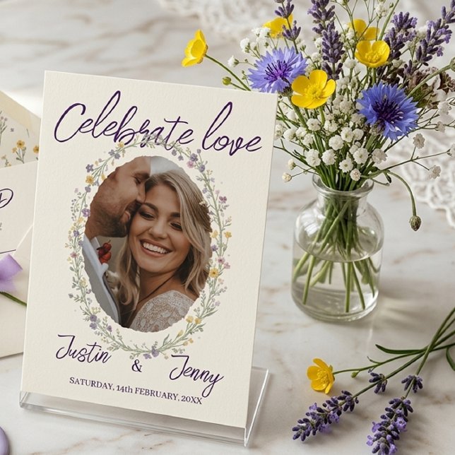 Convite Celebre o Amor Floral Simples Casamento Moderno (Criador carregado)
