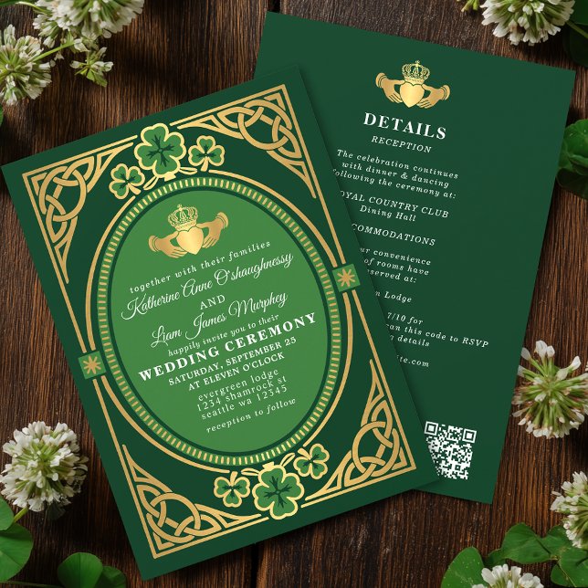 Convite Celtic Knot Claddagh Shamrock Wedding Green QR (Criador carregado)