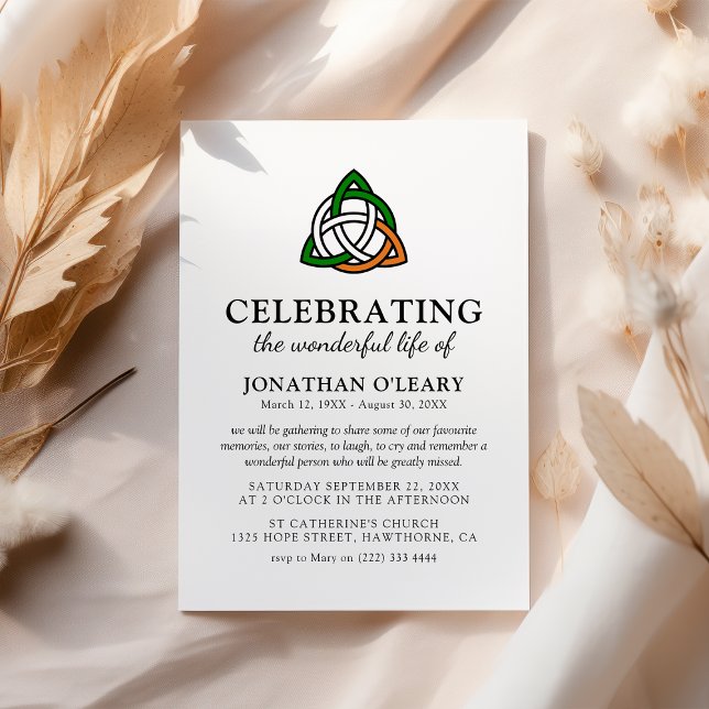 Convite Celtic Knot Classic Irish Funeral Memorial Invitat (Criador carregado)