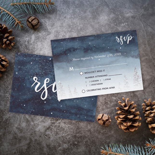 Convite Cena de inverno de Neve Azul marinho | RSVP de opç (Winter wonderland navy blue snowy night sky in s watercolor wedding meal choice rsvp card.)