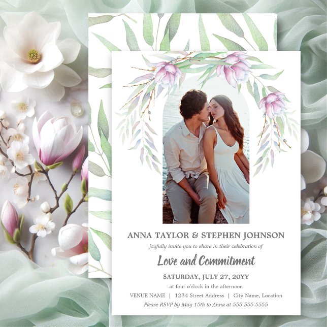 Convite Cerimônia de Compromisso Floral e Fotográfica da W (Elegant watercolor floral swag with couples photo commitment ceremony invitation front and back.)