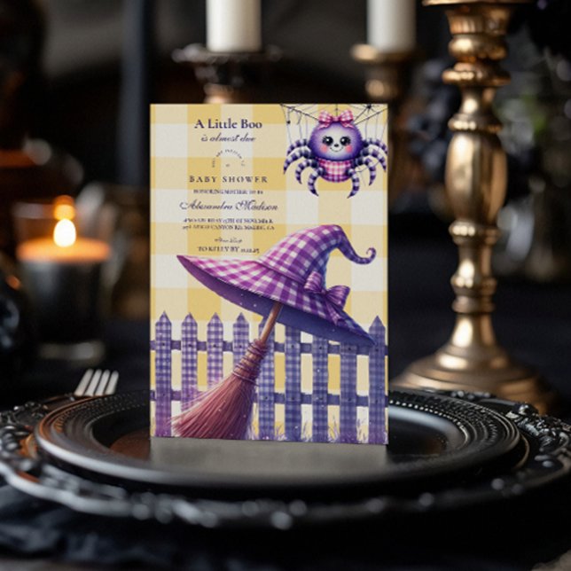 Convite Chá de Bebê de Halloween em Xadrez Roxo (Criador carregado)