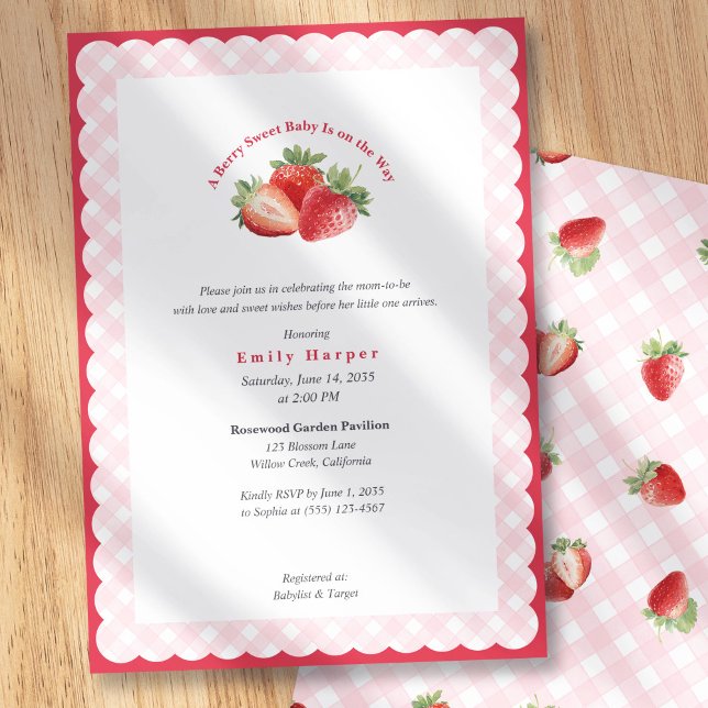 Convite Chá de Bebê Doce Morango Xadrez Rosa (Strawberry-Berry-Sweet Baby Girl Shower Invitation with pink elegant gingham for spring baby shower.)