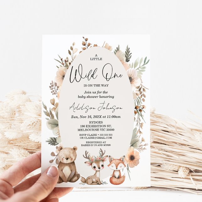 Convite Chá de Bebê Floresta Um Selvagem Bege Rústico  (Fall Woodland Wild One Baby Shower Invitation, Gender Neutral, Autumn Woodland Baby Shower Invite)