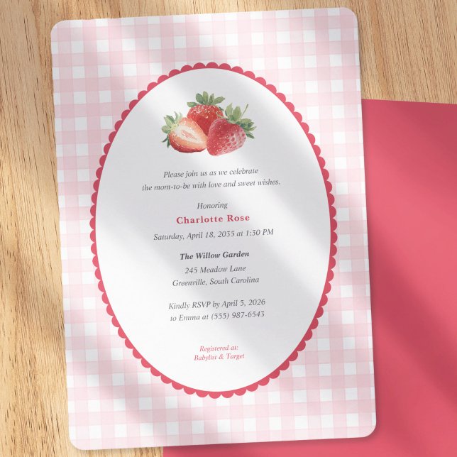 Convite Chá de Bebê Menina Primavera com tema de Morango (Strawberry Themed Baby Girl Shower Invitation-Vintage spring pink gingham background.)