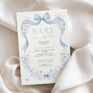 Convite Chá de bebê menino bebê em flor laço azul flor sil