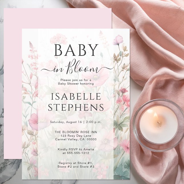 Convite Chá de Bebê Romântico para o Bebê Flor Silvestre e (Romantic wildflower baby shower invitation with soft layered floral background)
