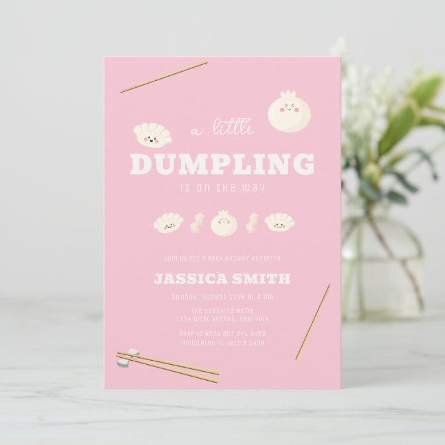 Convite Chá de Bebê Rosa Moderno Kawaii Bao Dumpling  (Em pé/Frente)