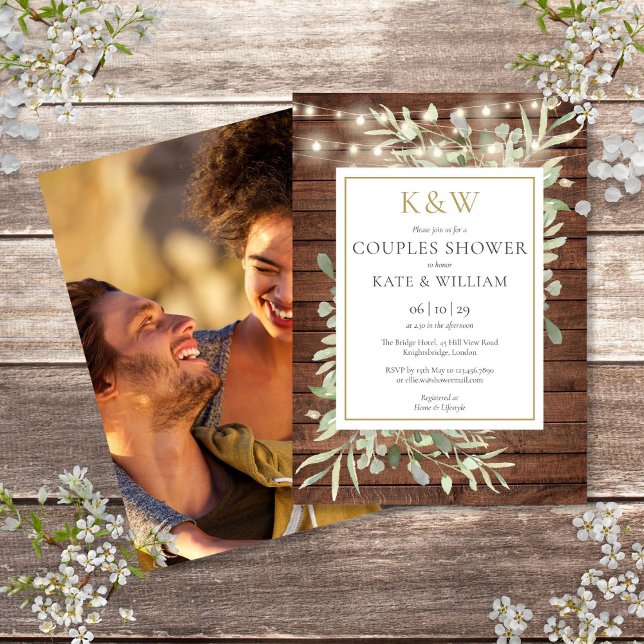 Convite Chá de Casais Fotográficos Dourados Rústicos Monog (Rustic Gold Monogram Greenery Photo Couples Shower Invitation)
