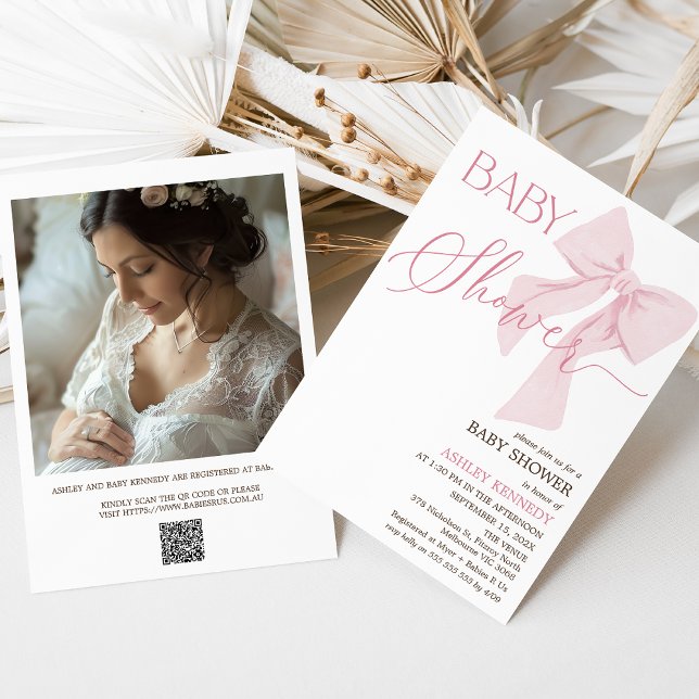 Convite Chá de fraldas de código QR de Arco rosa mínimo (Pink Bow Baby Shower Invitation Template for Baby Girl, Modern Minimalist Bow Baby Shower Invitation)
