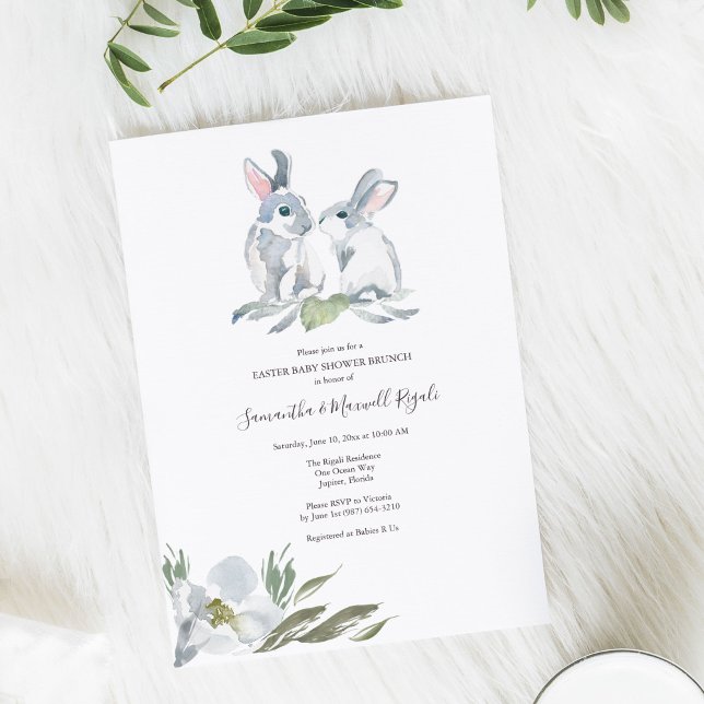 Convite Chá de fraldas de coelho neutro por sexo (Gender neutral baby shower invitations nature theme watercolor bunny rabbits with florals.)