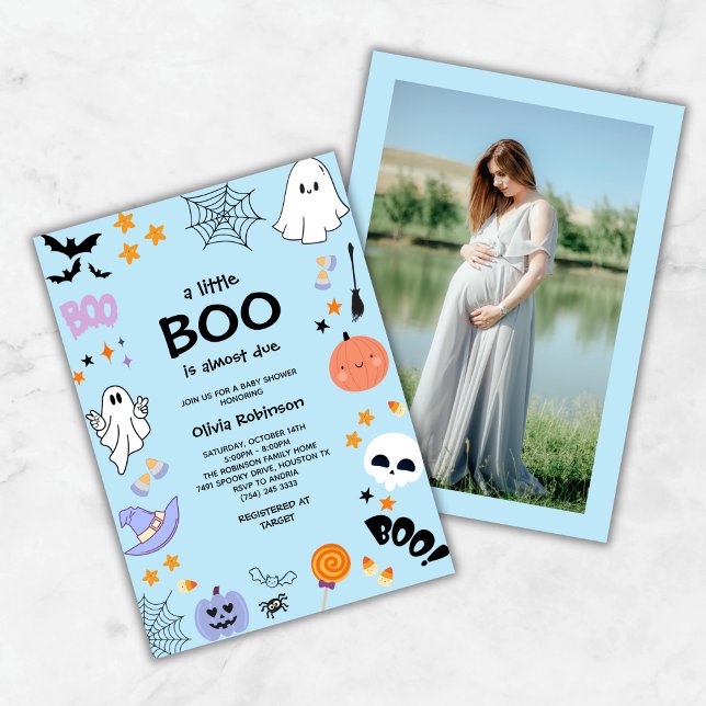 Convite Chá de fraldas de Dia das Bruxas Azul Um Pequeno B (Blue A Little Boo Cute Photo Halloween Baby Shower Invitation )