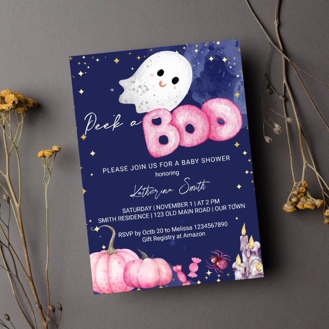 Convite Chá de fraldas de Halloween espia um lindo fantasm (Peek a boo Halloween girl baby shower pink pumpkin cute ghost starry blue background )