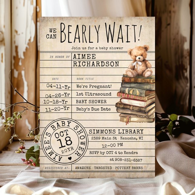 Convite Chá de fraldas de Livros de Biblioteca de Bibliote (Cute We Can Bearly Wait watercolor bear cub library card books gender neutral baby shower invitation)