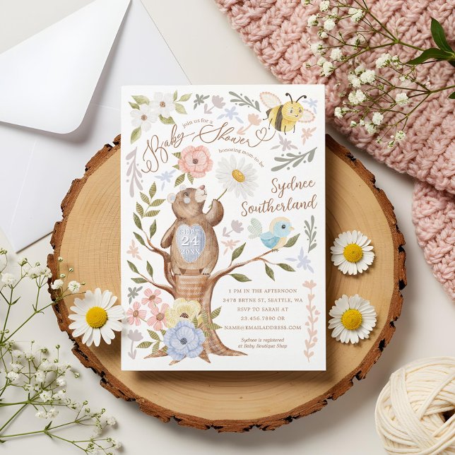 Convite Chá de fraldas De Urso De Mão De Boca Floral (Cute Floral Woodland Knitted Bear Baby Shower Invitation)