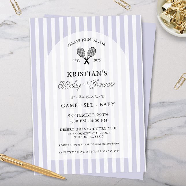 Convite Chá de fraldas do Clube de Tênis de Roxo Preppy (Elegant pastel purple tennis theme country club baby shower invitations for lavender striped invites)