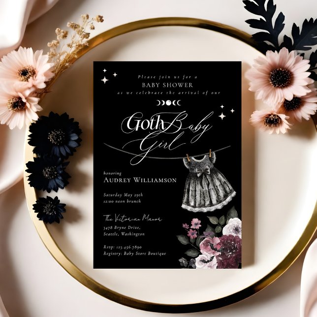 Convite Chá de fraldas Gótico de Vestido Negro do Hallowee (Gothic Halloween Black Dress Goth Girl Baby Shower Invitation (Front))