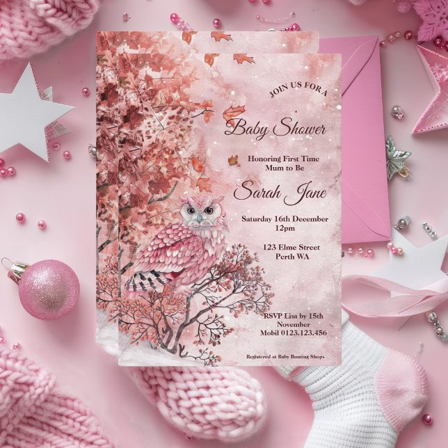 Convite Chá de fraldas moderno da floresta de inverno rosa (Pink Owl Baby Shower Invitation)