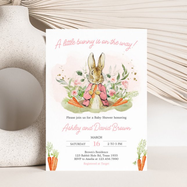 Convite Chá de fraldas Rosa Peter Rabbit (A Little Bunny Spring Baby Shower Invitation)