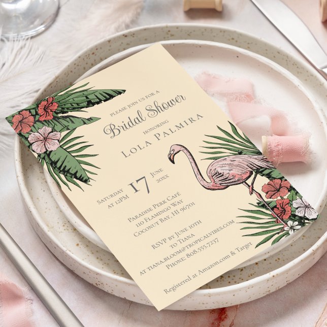 Convite Chá de panela Amarelo Tropical Floral Flamingo (Elegant Tropical Bridal Shower Design. Hand-Drawn Pink Flamingo, Hibiscus Flowers, Tropical Greenery)