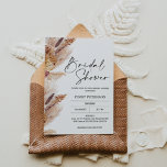 Convite Chá de panela Boho Pampas Grass<br><div class="desc">Chá de panela Elegante Boho Boho Grass, chá de panela Elegante Boho, com um arranjo floral com erva pampas. O título da caligrafia é uma imagem que pode ser removida. O verso do convite é uma clara cor terracota que também pode ser alterada. Esta design é ideal para um chá...</div>