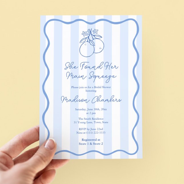 Convite Chá de panela Branco Branco Azul Desenhado à Mão (Italian bridal shower invitation with wavy squiggle border & hand drawn oranges citrus illustration)