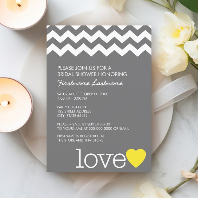 Convite Chá de panela com cavaleiros e coração modernos (Bridal Shower Invitation - mod chevron with yellow and gray)