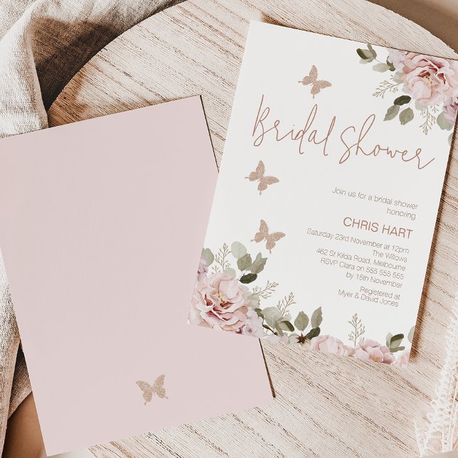 Convite Chá de panela da Borboleta da Flórida Blush (Modern boho blush floral and faux glitter butterfly bridal shower invitation.)