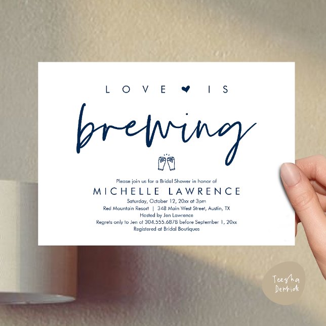 Convite Chá de panela da Festa de Cerveja, O amor está se  (Beer Party Bridal Shower, Love is brewing Invitation card modern romance navy blue)
