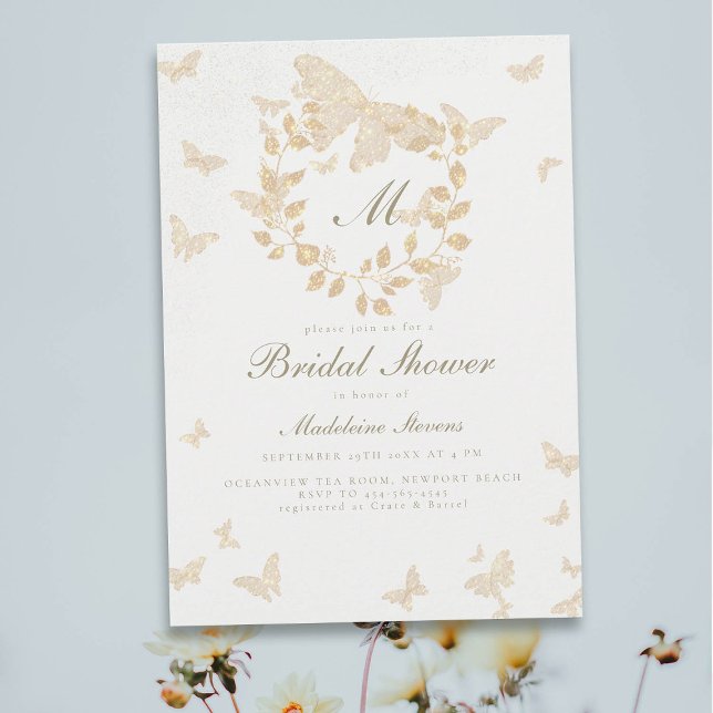 Convite Chá de panela de borboleta Dourada Monograma Verde (gold butterflies bridal shower invitation elegant botanical wreath greenery eucalyptus romantic boho)