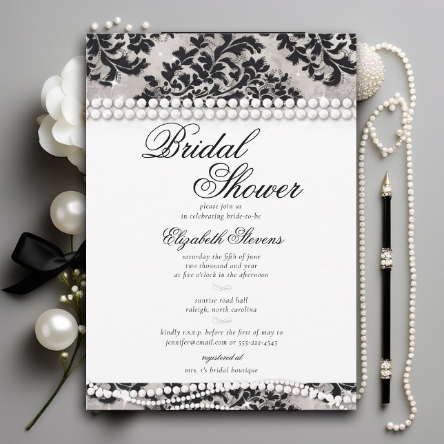 Convite Chá de panela de Damasco de Pérolas Pretas e Branc (lace and pearls bridal shower invitation black white damask elegant formal modern classic)