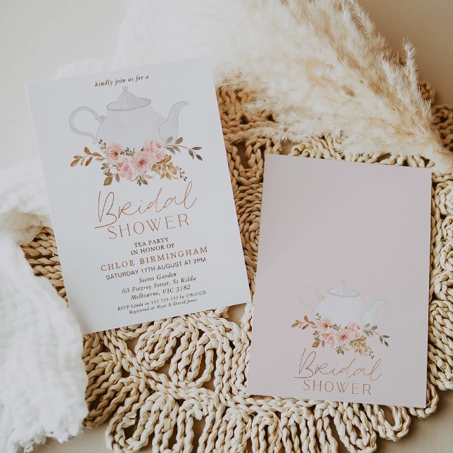 Convite Chá de panela de Festa Floral do Blush Brown Boho (Boho tea party bridal shower invitation featuring a pink and brown floral arrangement and teapot.)