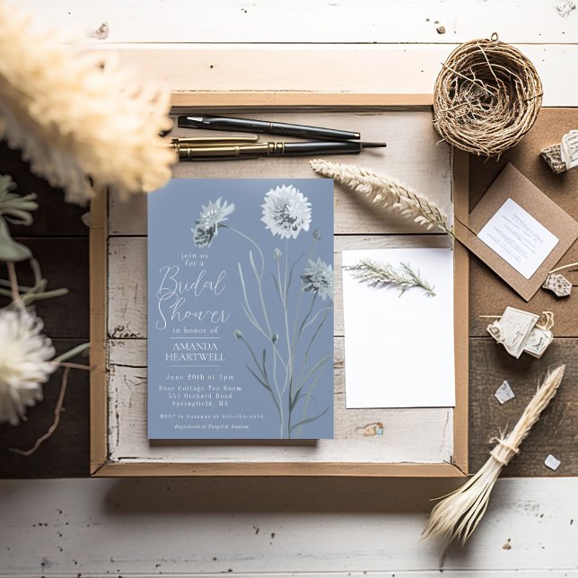 Convite Chá de panela de flor selvagem azul (Blue Wildflower Bridal Shower Invitation)