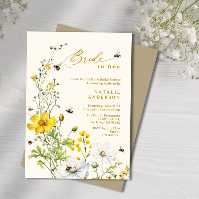 Convite Chá de panela de flores silvestres do Jardim de Be (Bride to Bee Garden Wildflowers Bridal Shower Invitation)