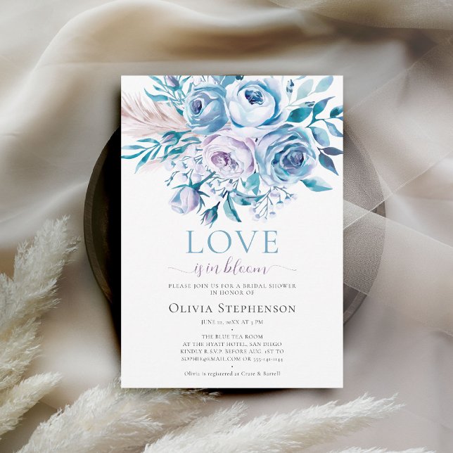 Convite Chá de panela de Rosas de madeira com Lavanda azul (something blue bridal shower invitation floral roses boho pampas grass love in bloom dusty blue)