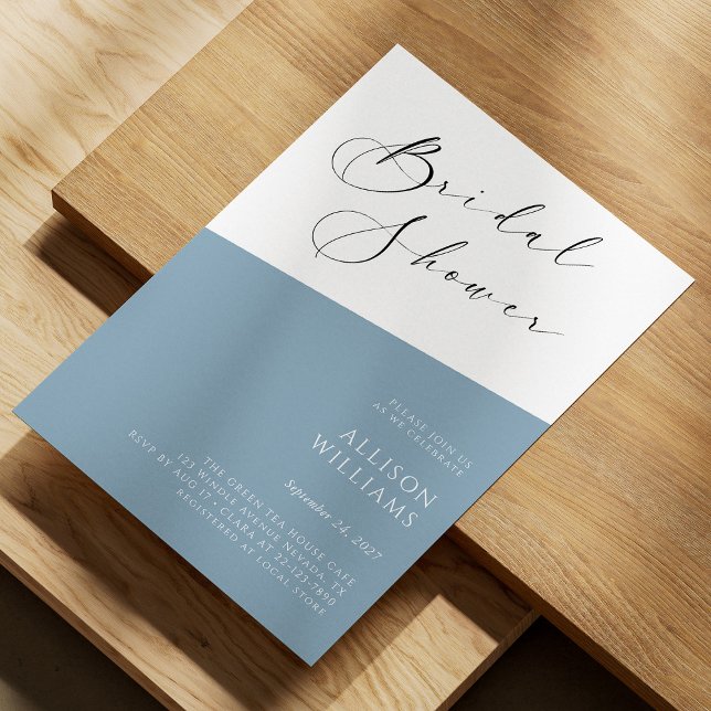 Convite Chá de panela de Script Moderno Azul Dusty (Dusty Blue Modern Script Bridal Shower Invitation Personalized)