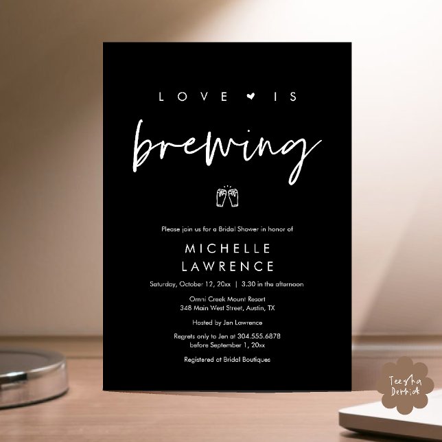 Convite Chá de panela do Partido da Cerveja Romântica Mode (Beer Party Bridal Shower, Love is brewing Invitation card modern romance classy black white)