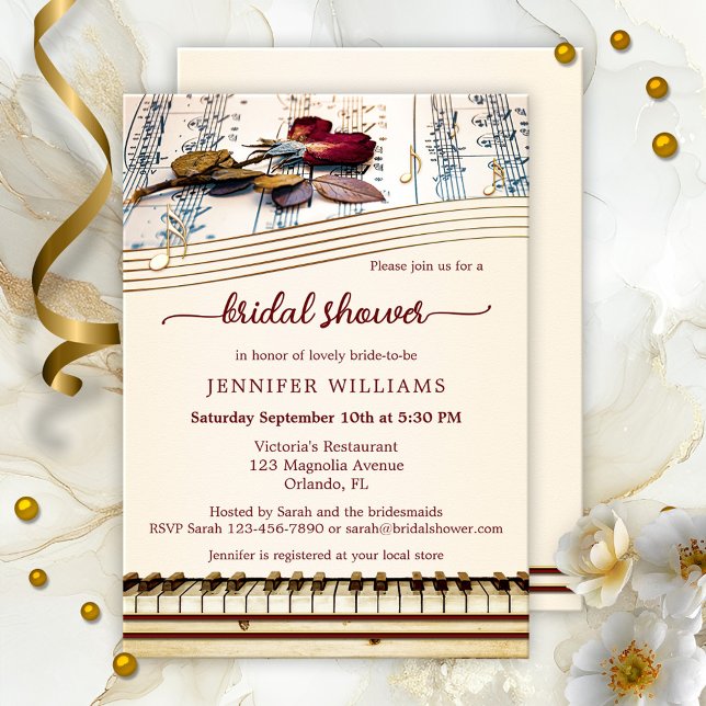 Convite Chá de panela Elegante de Música Rosa (Bridal shower invitation featuring a rose on music sheets with a piano keyboard and musical notes)