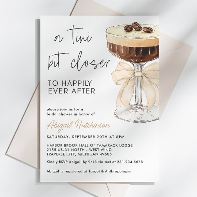 Convite Chá de panela Espresso Martini Arco Beige (Beige Bow Espresso Martini Bridal Shower Invitation)