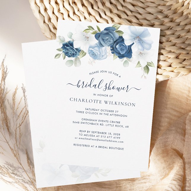 Convite Chá de panela Floral Azul Elegante (Floral Dusty Blue Script Botanical Bridal Shower Invitation)